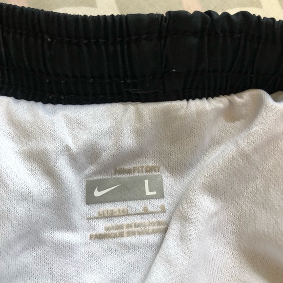 Nike Women's Black Tempo Running Shorts White Trim Brief Lined size Large - Picture 7 of 13